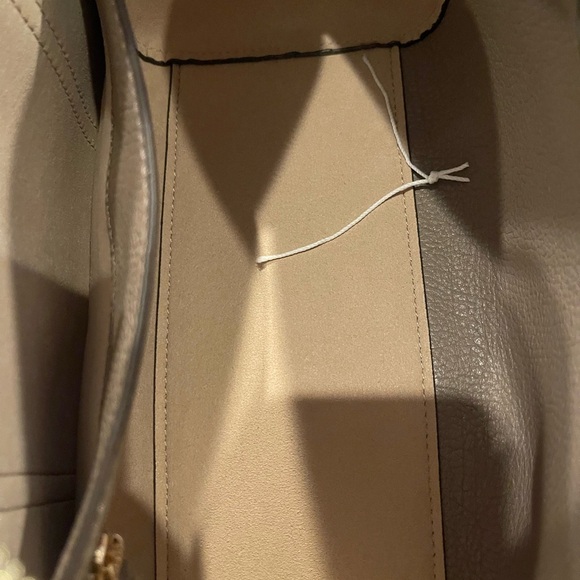 Tory Burch Thea satchel 163516 - NWT Taupe Leather Satchel - Picture 3 of 4